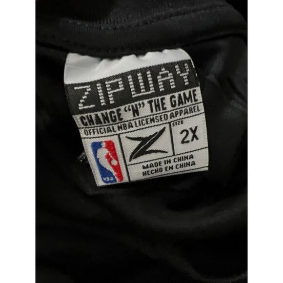 New York Knicks NBA Mens ZipWay Change “N” The Game Cut Off Tank Size 2X Black - Picture 14 of 14